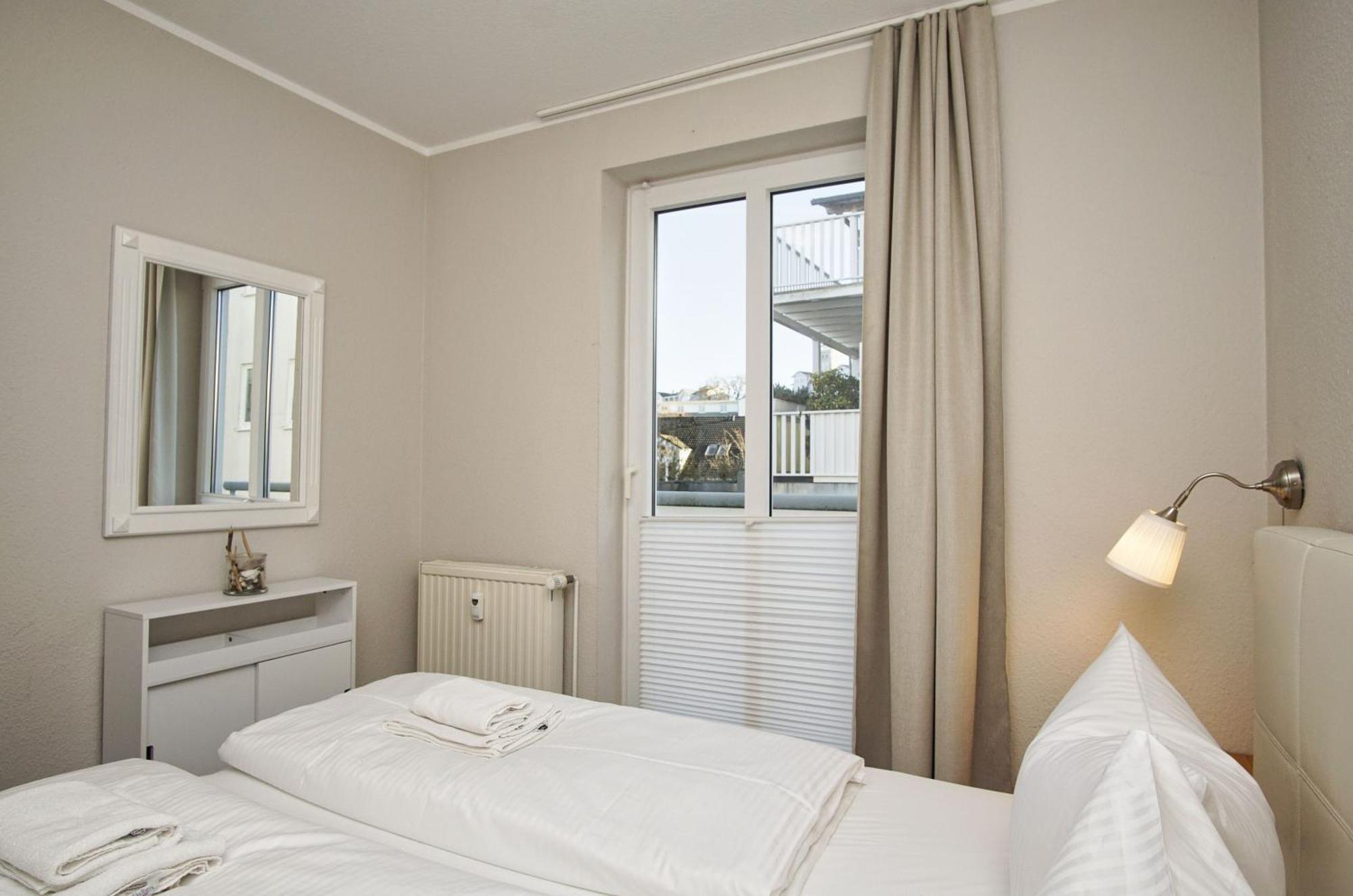 Zentrale Fewo Mit Balkon, Gratis Nutzung Vom Ahoi Erlebnisbad Und Sauna In Sellin - Villa Buskam Fewo 27 Goehren  Extérieur photo