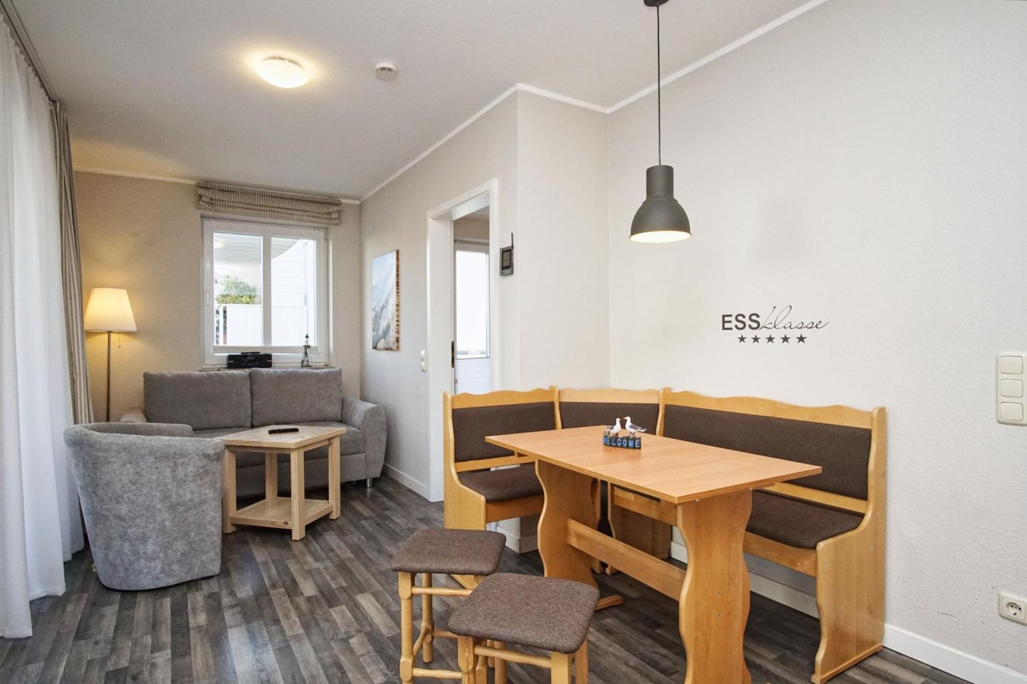 Zentrale Fewo Mit Balkon, Gratis Nutzung Vom Ahoi Erlebnisbad Und Sauna In Sellin - Villa Buskam Fewo 27 Goehren  Extérieur photo
