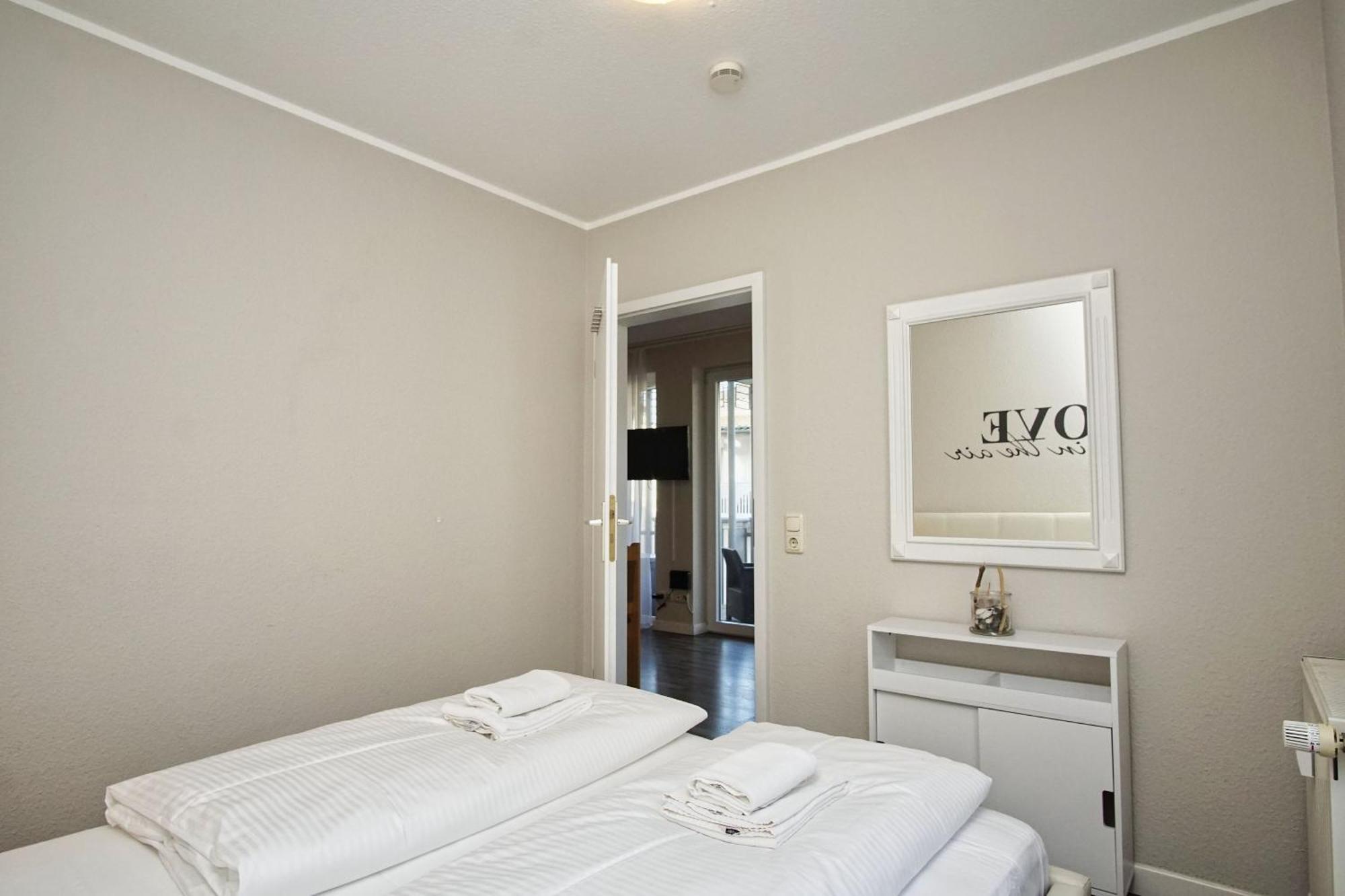 Zentrale Fewo Mit Balkon, Gratis Nutzung Vom Ahoi Erlebnisbad Und Sauna In Sellin - Villa Buskam Fewo 27 Goehren  Extérieur photo